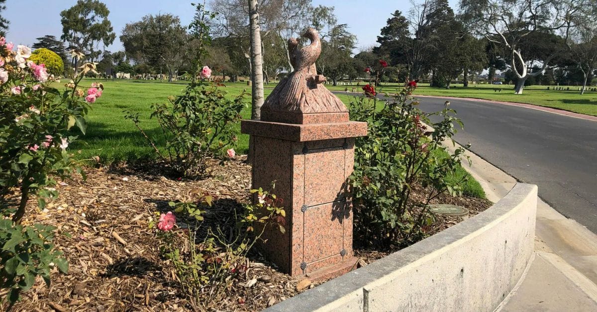 Single vs. Double Cremation Niches: Which Size To Choose